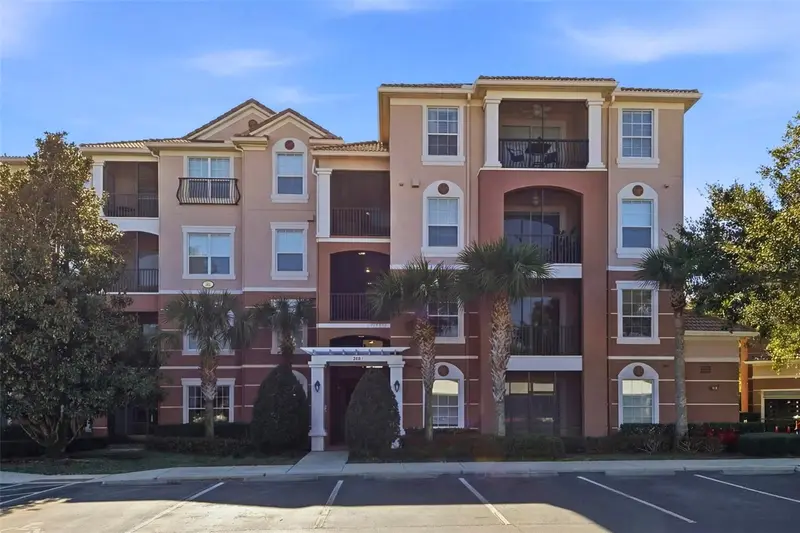 8252 Civita Dr #201, FL