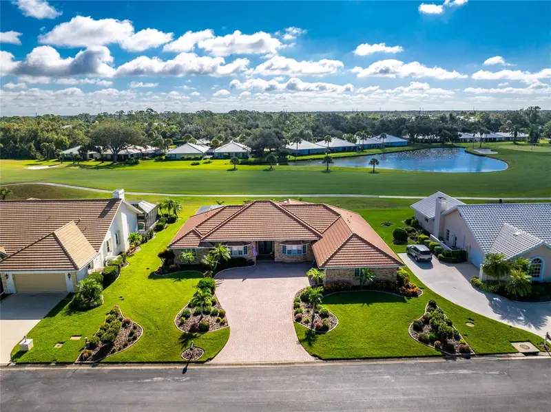 810 Carnoustie Dr, FL