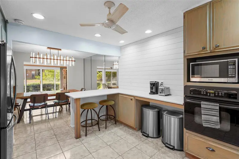 5524 Palm Aire Dr #5524, FL