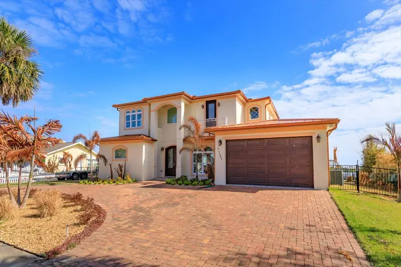 1201 S Riverside Dr, FL