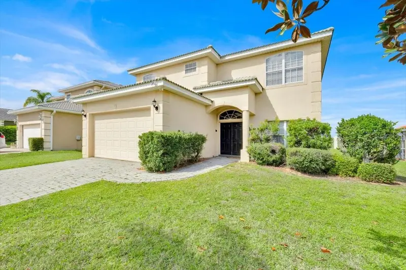 210 Vista Loop, FL