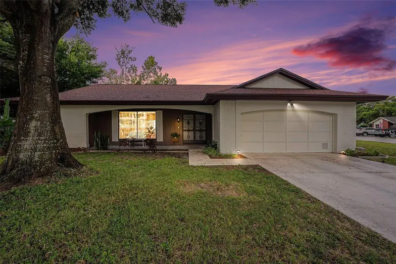 13013 Sawmill Way, FL