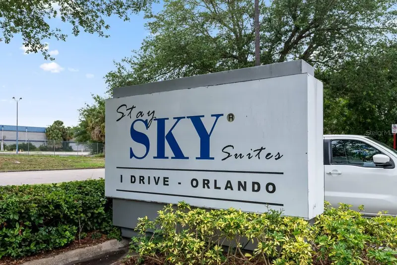 7601 Canada Ave #221, FL