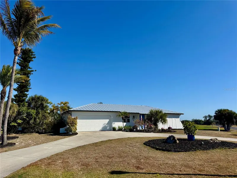 118 Rotonda Cir, FL
