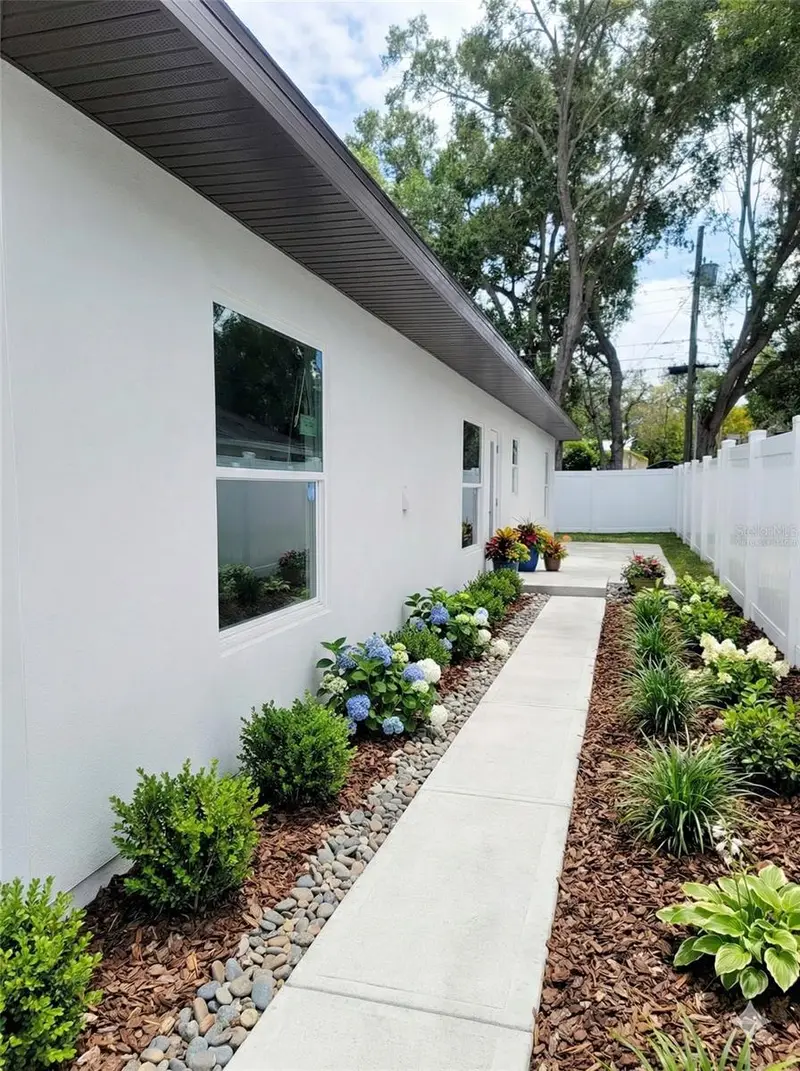 79 Patricia Ave, FL