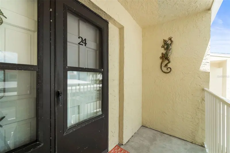 1 Windrush Blvd #24, FL