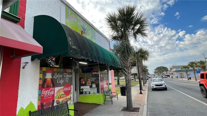 111 W Howard St, FL