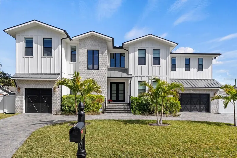 615 Luzon Ave, FL