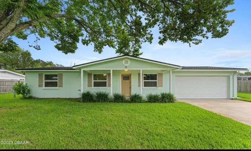 323 Scotland Dr, FL