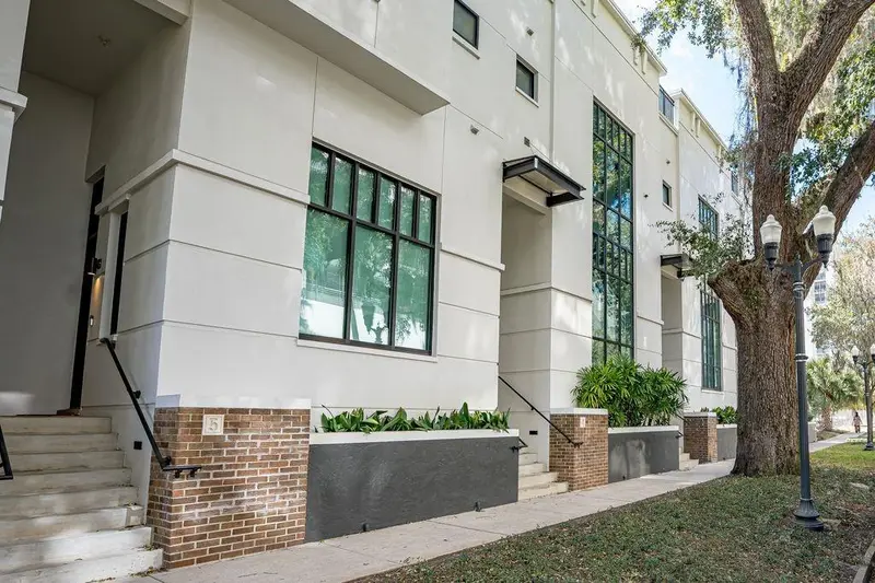460 E Jackson St #2, FL