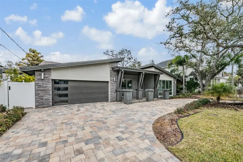4909 W Dryad St, FL