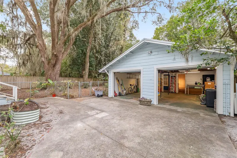 929 Ne 7th Ave, FL