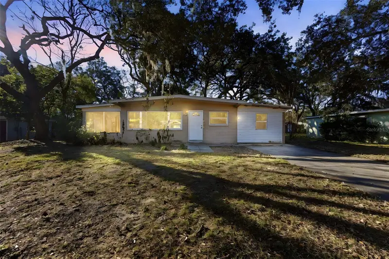 762 Valencia Ave, FL