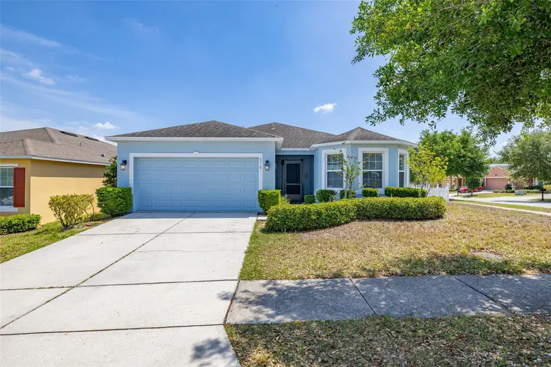 6018 Fallglow Ln, FL