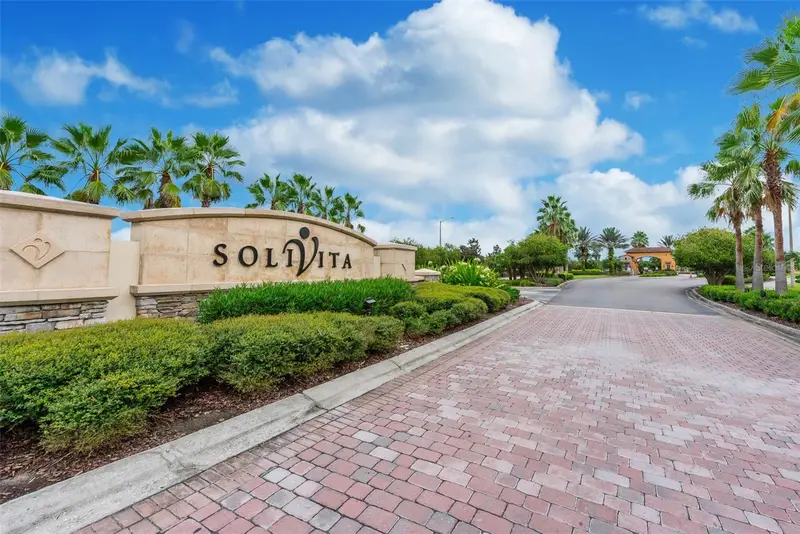 246 New River Dr, FL