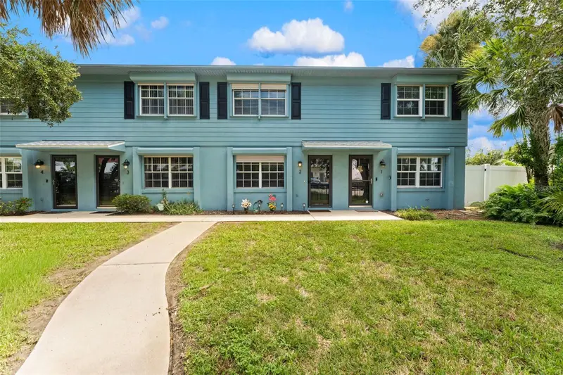 101 N Pine St #2, FL