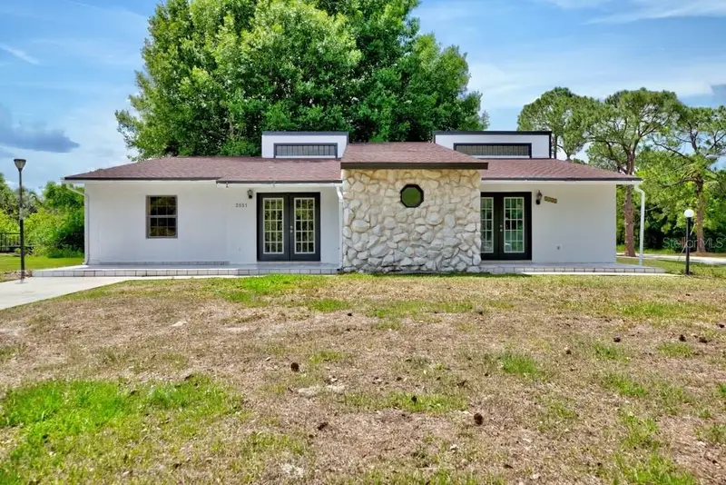 2551 N Avon Blvd, FL