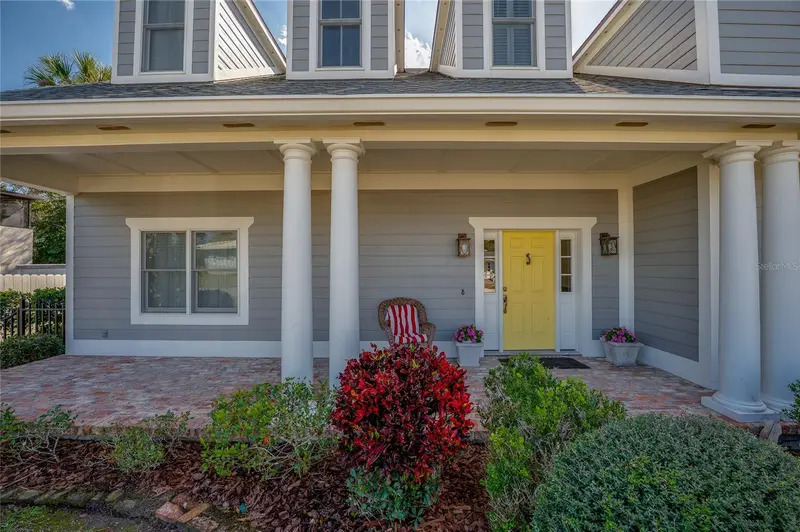 2 Hickory Ln, FL
