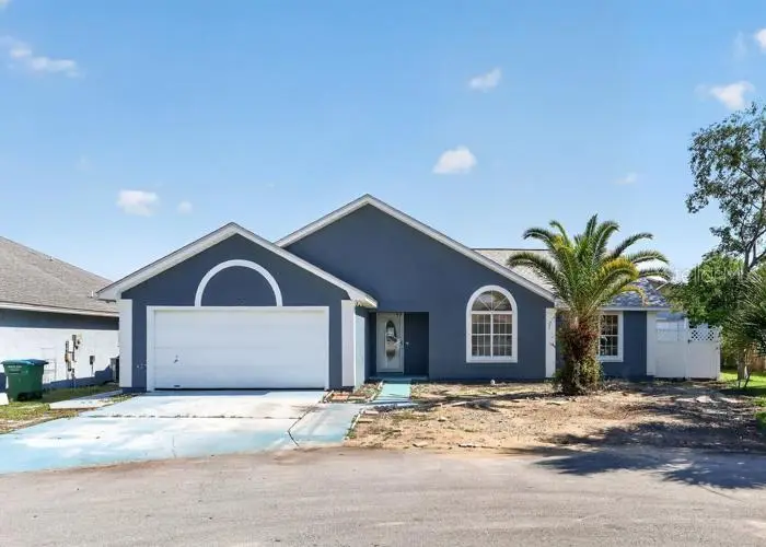 104 Seashell Ct, FL