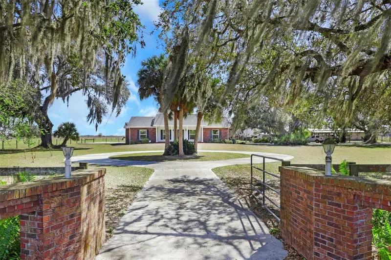 3597 Se Co Rd 760 Rd #760, FL