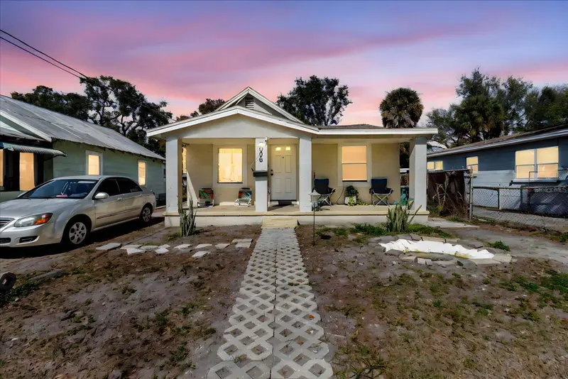 2006 Stuart St, FL