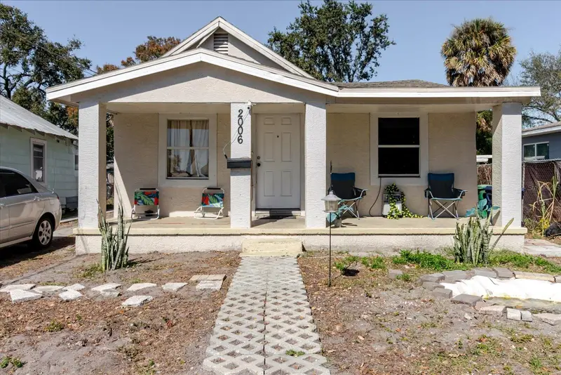 2006 Stuart St, FL
