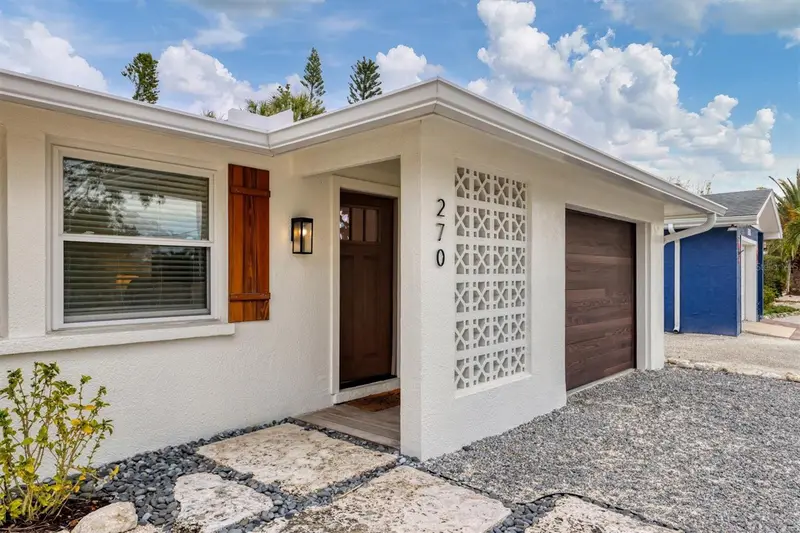270 Gladiolus St, FL