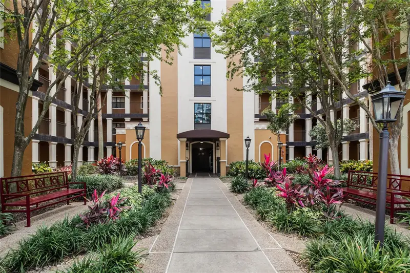 12544 Floridays Resort Dr #611b, FL