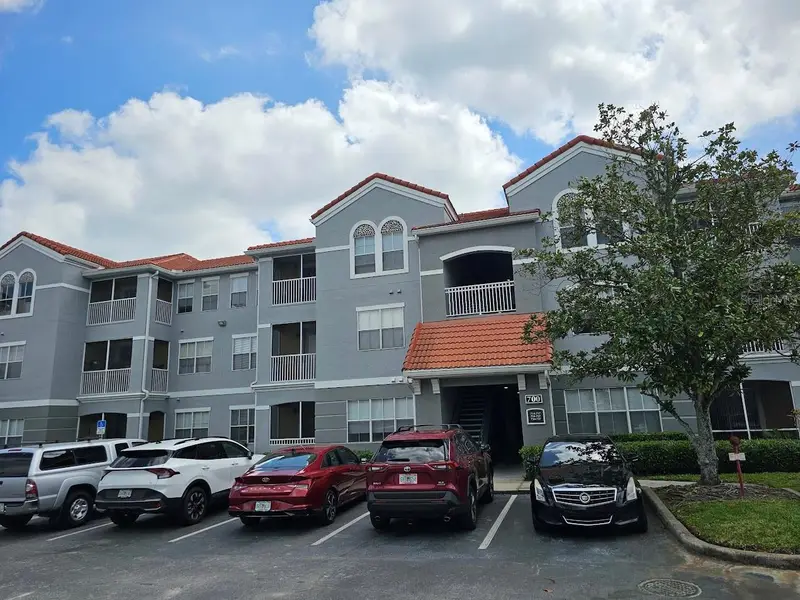 18001 Richmond Place Dr #716, FL
