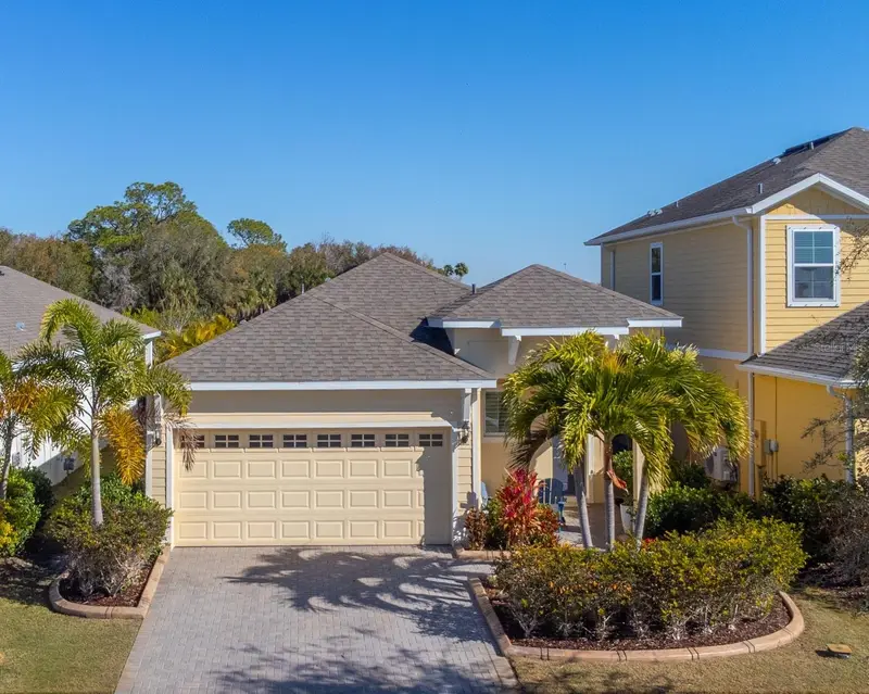 303 Blackrock Ln, FL