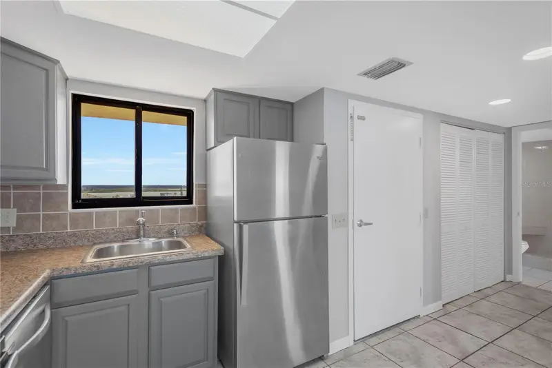 6009 Sea Ranch Dr #705, FL