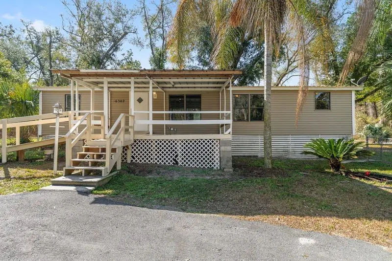 16302 Se 57th St, FL