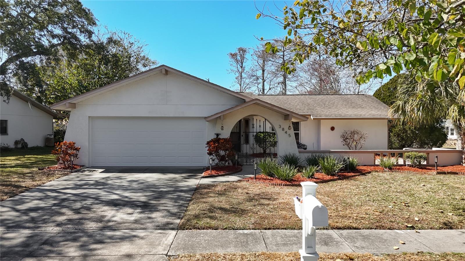 3845 Erin Brook Dr, FL