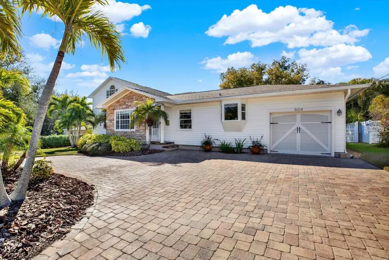 504 Fairview Rd, FL