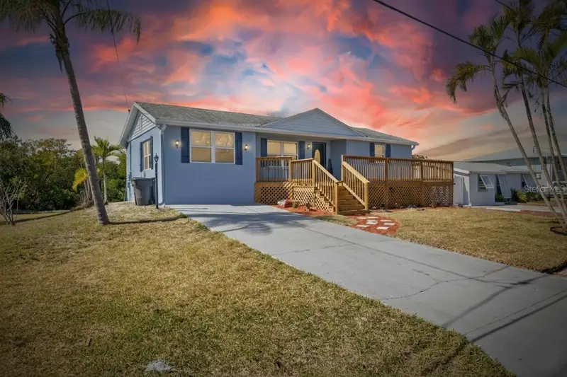 827 Seabreeze Dr, FL