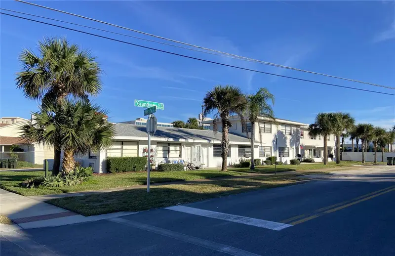 938 N Grandview Ave, FL