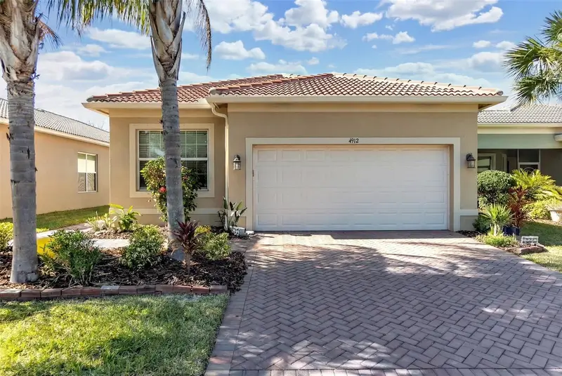 4912 Sandy Glen Way, FL