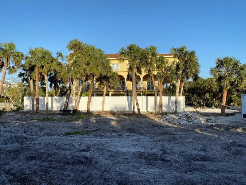 61 Palm Dr, FL