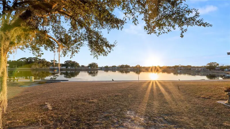 4311 Club Cir, FL