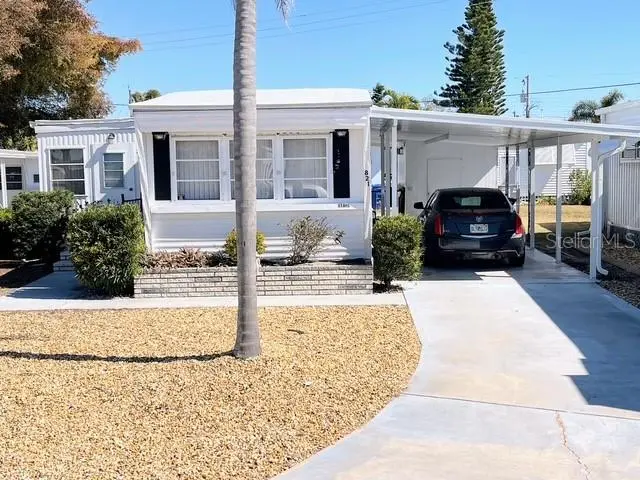 821 Turf, FL