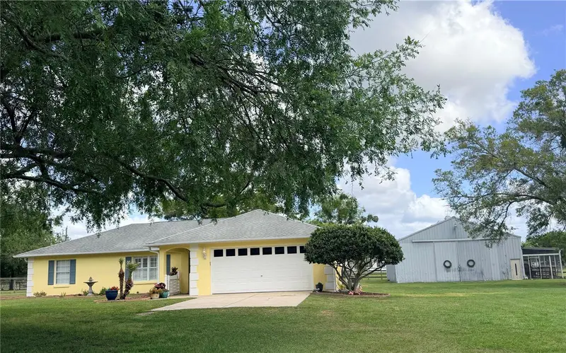 331 Se Highway 42, FL