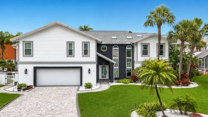 723 Pinta Dr, FL