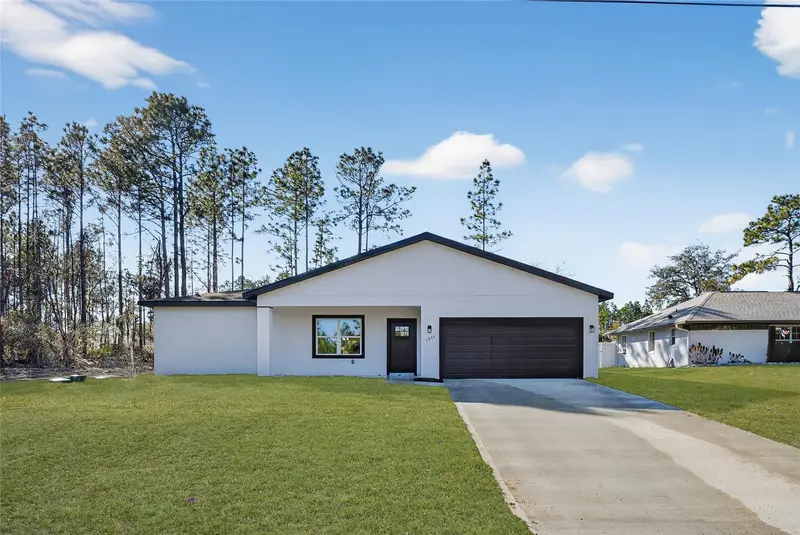 1957 W Oliver Dr, FL