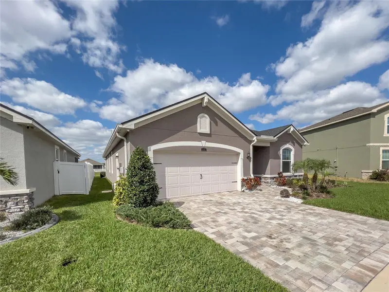 13102 Satin Lily Dr, FL