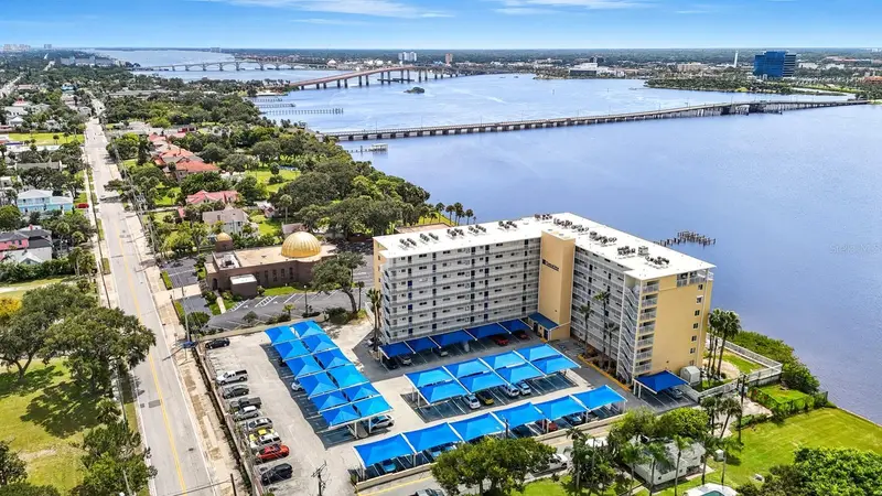 145 N Halifax Ave #405, FL