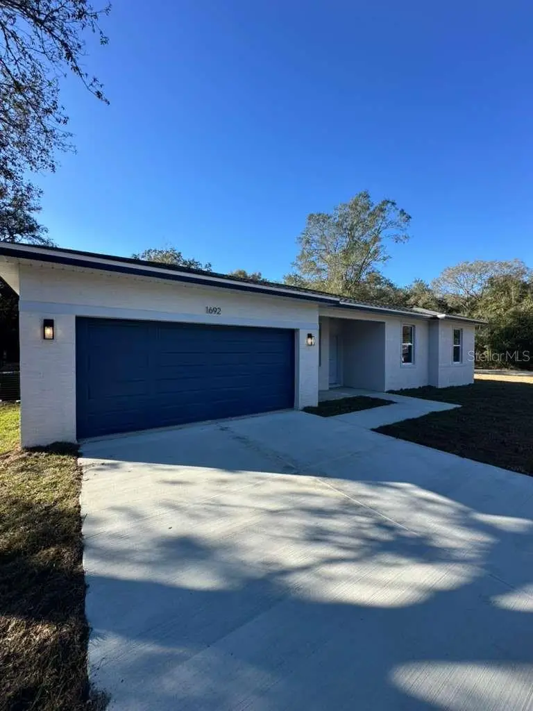 1692 W Alexander Dr, FL