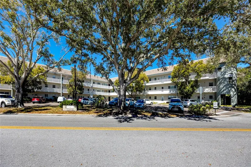 2440 World Parkway Blvd #38, FL