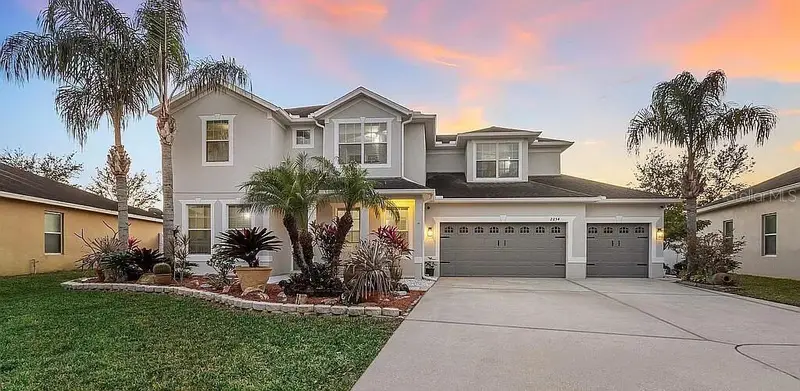 Cypress Lakes pending