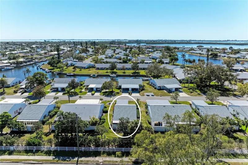 9417 Kingston Dr #9417, FL
