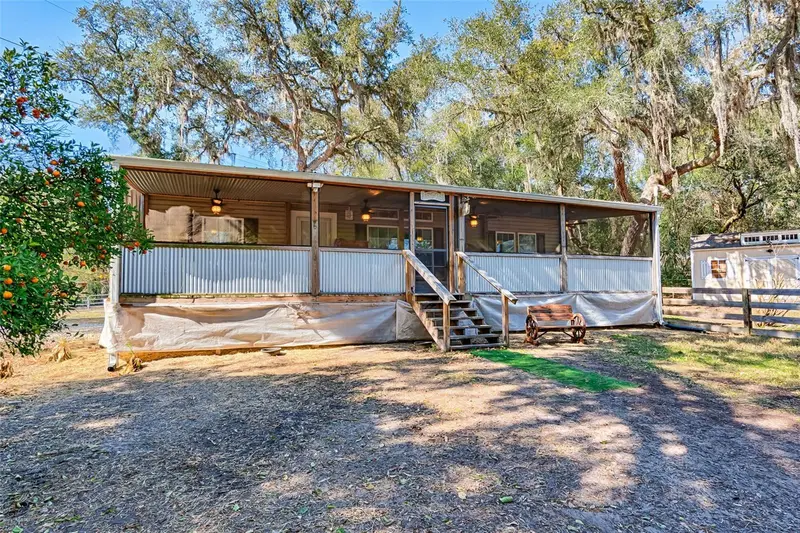 1208 N County Road 315, FL